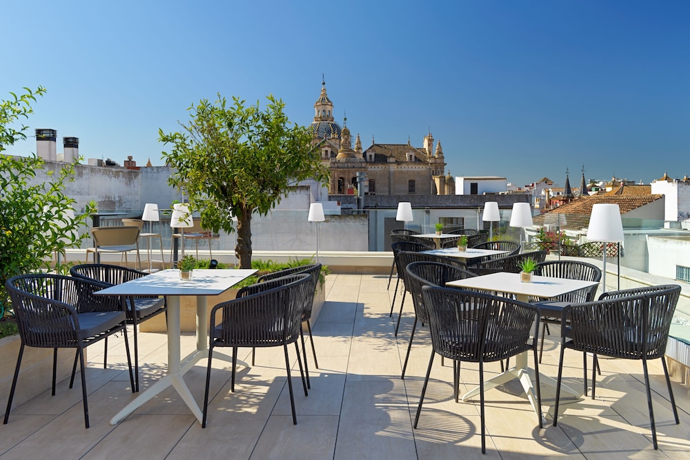 H10 Casa de la Plata — Restaurant & bars in Seville, Andalusia