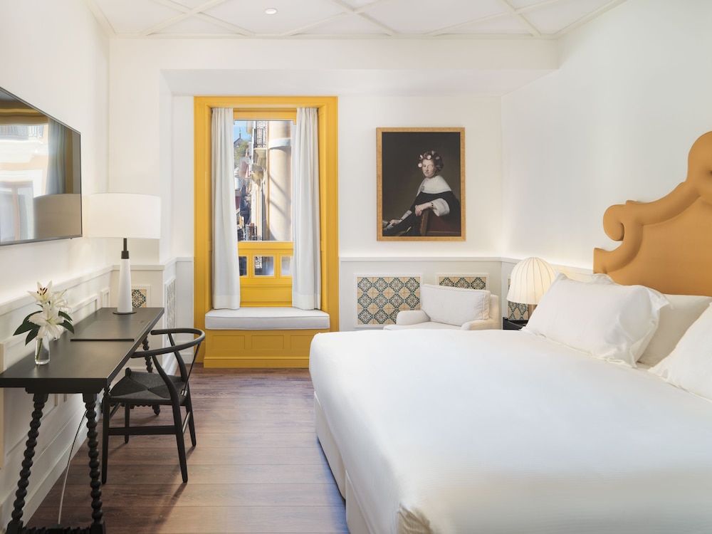 H10 Casa de la Plata — Hotel rooms in Seville, Andalusia
