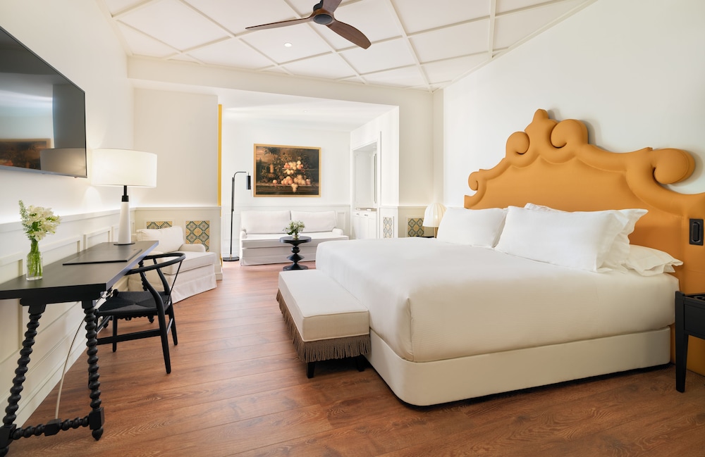 H10 Casa de la Plata — Hotel rooms in Seville, Andalusia