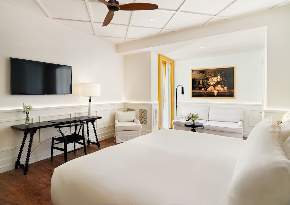H10 Casa de la Plata — Hotel rooms in Seville, Andalusia