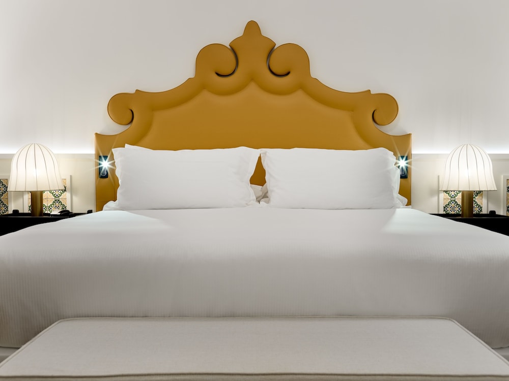 H10 Casa de la Plata — Hotel rooms in Seville, Andalusia