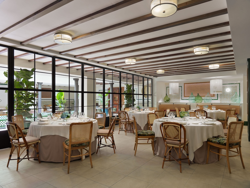 H10 Casa de la Plata — Restaurant & bars in Seville, Andalusia
