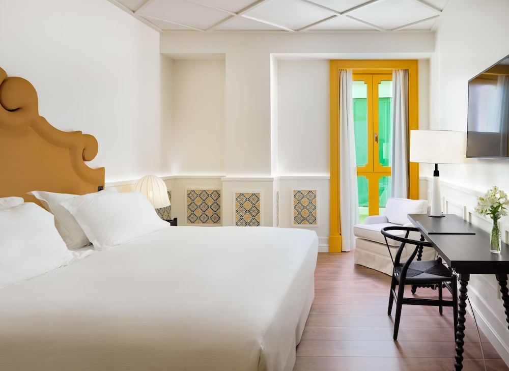 H10 Casa de la Plata — Hotel rooms in Seville, Andalusia