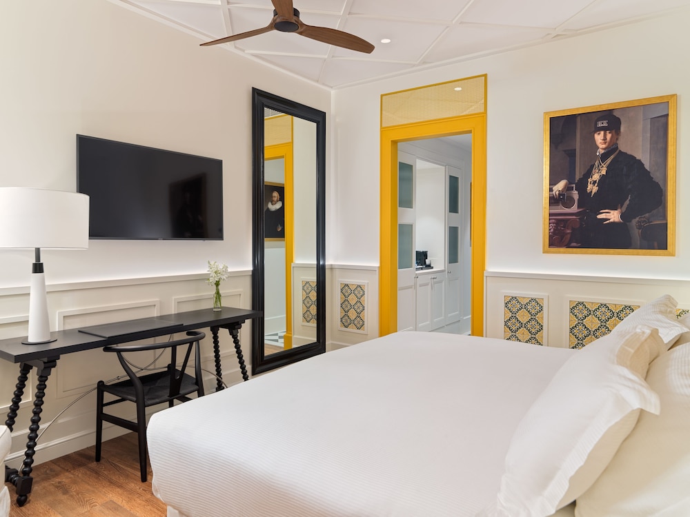 H10 Casa de la Plata — Hotel rooms in Seville, Andalusia