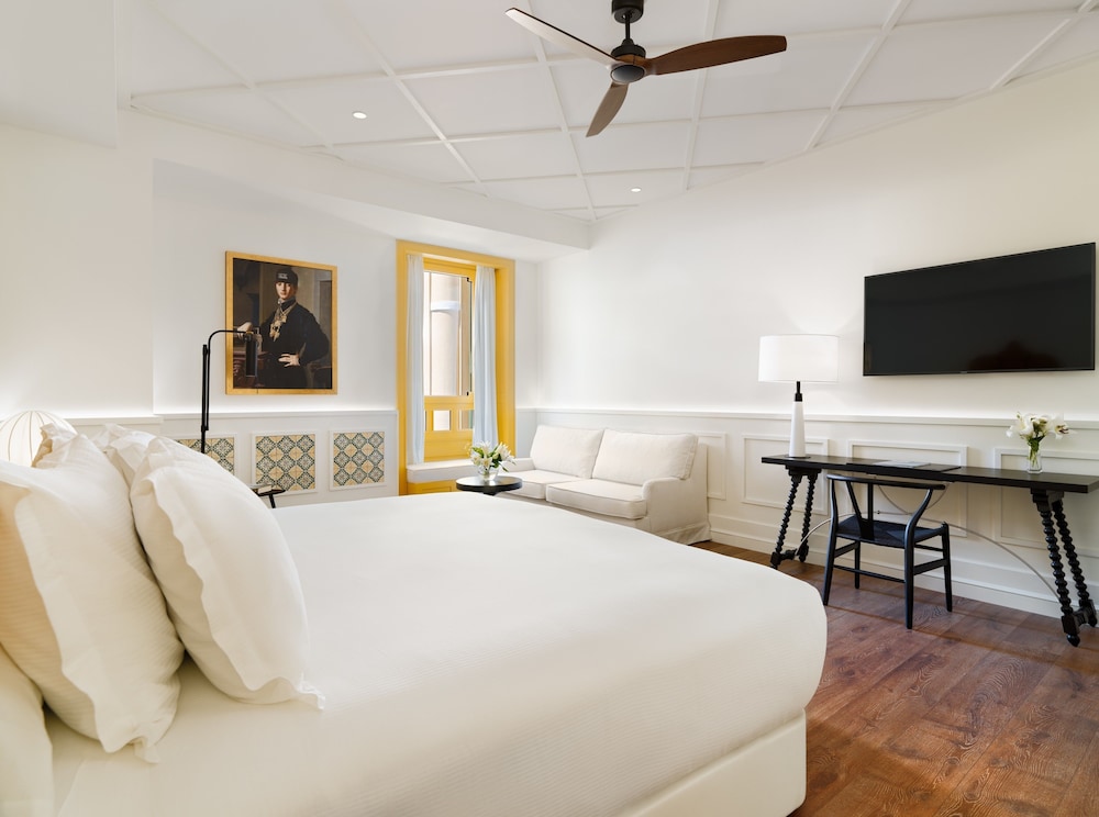 H10 Casa de la Plata — Hotel rooms in Seville, Andalusia