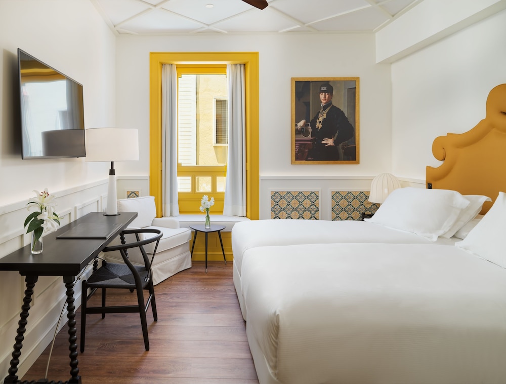 H10 Casa de la Plata — Hotel rooms in Seville, Andalusia