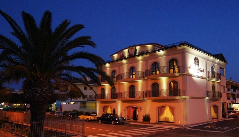 Bräm Hotel - zdjęcie 2