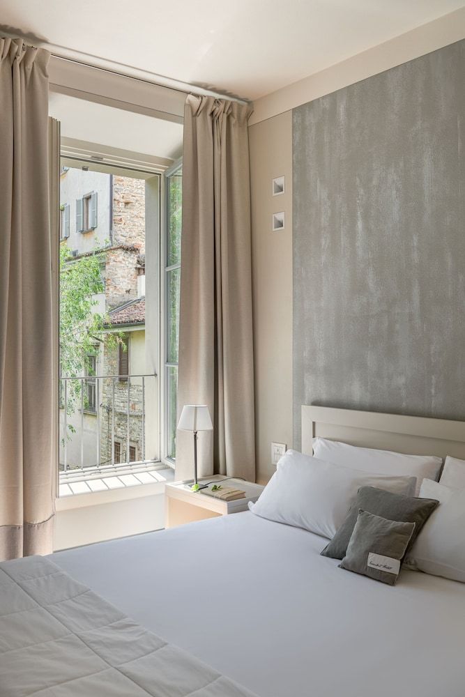 GombitHotel