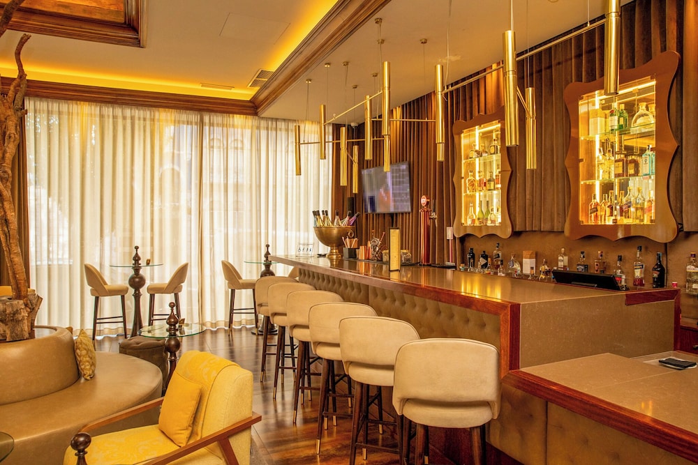 VIP Executive Picoas Hotel — Restaurant & bars in Lisbon, Lisboa