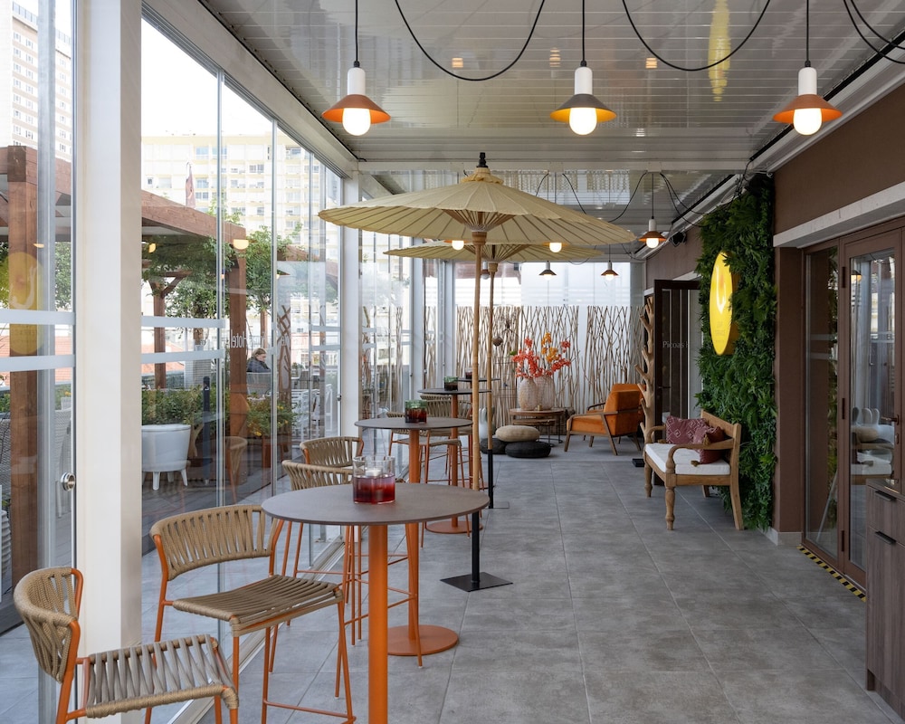 VIP Executive Picoas Hotel — Restaurant & bars in Lisbon, Lisboa