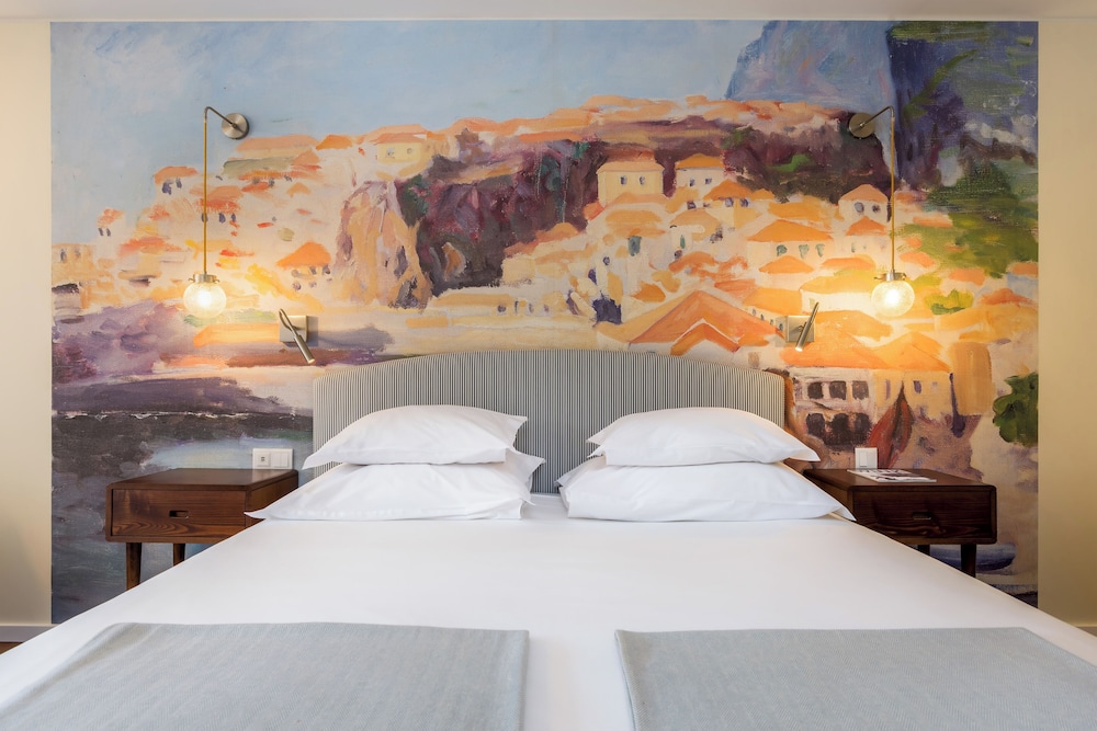 Pestana Churchill Bay — Hotel rooms in Funchal, Madeira