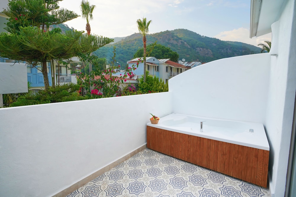 Kassandra Ölüdeniz — Spa in Fethiye, Mugla