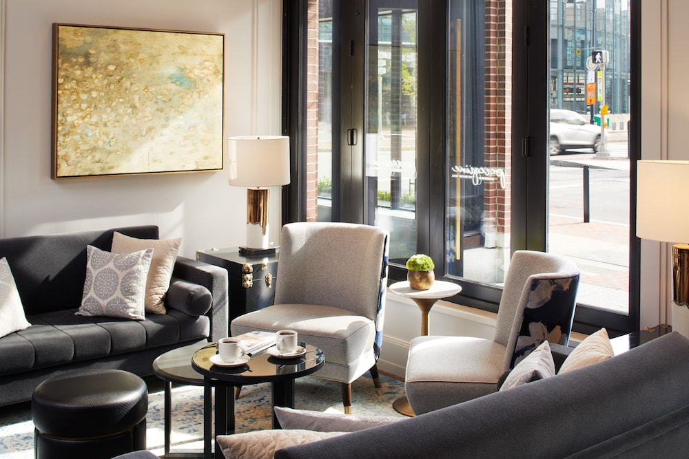The Whitney Hotel — Hotel rooms in Boston, Massachusetts