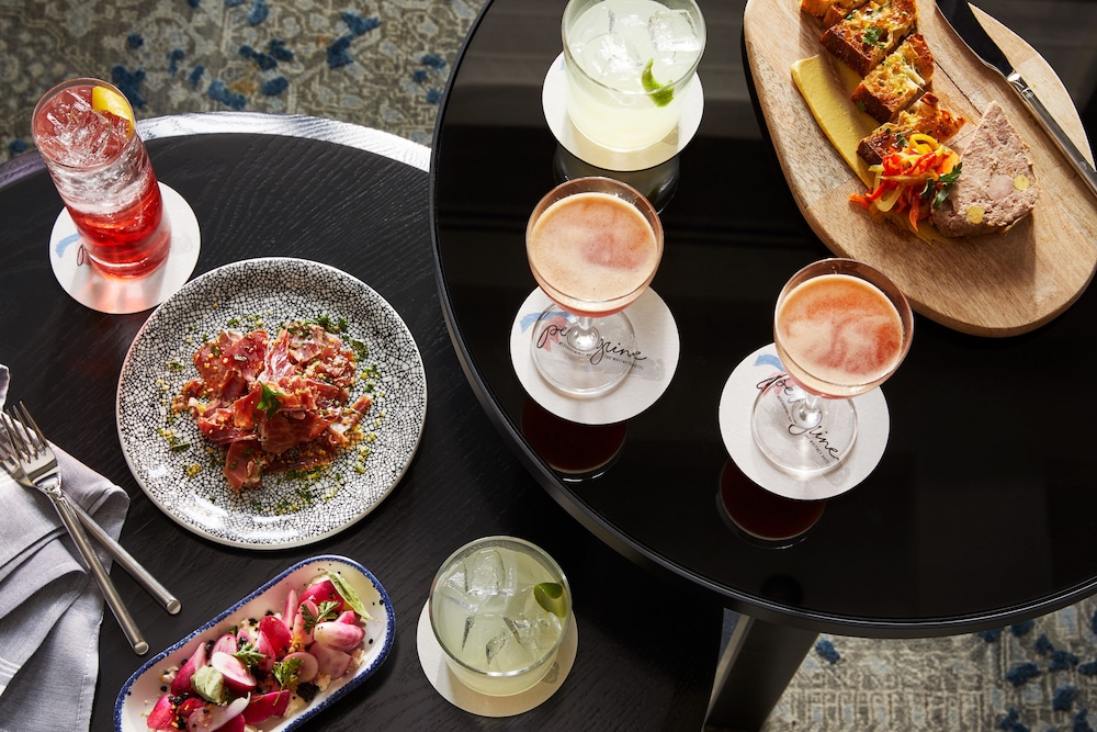 The Whitney Hotel — Restaurant & bars in Boston, Massachusetts