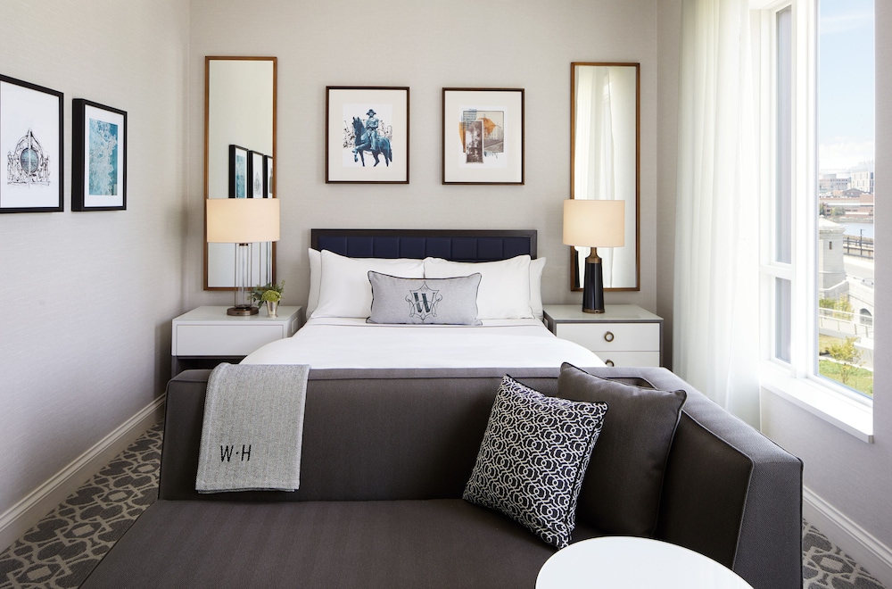 The Whitney Hotel — Hotel rooms in Boston, Massachusetts