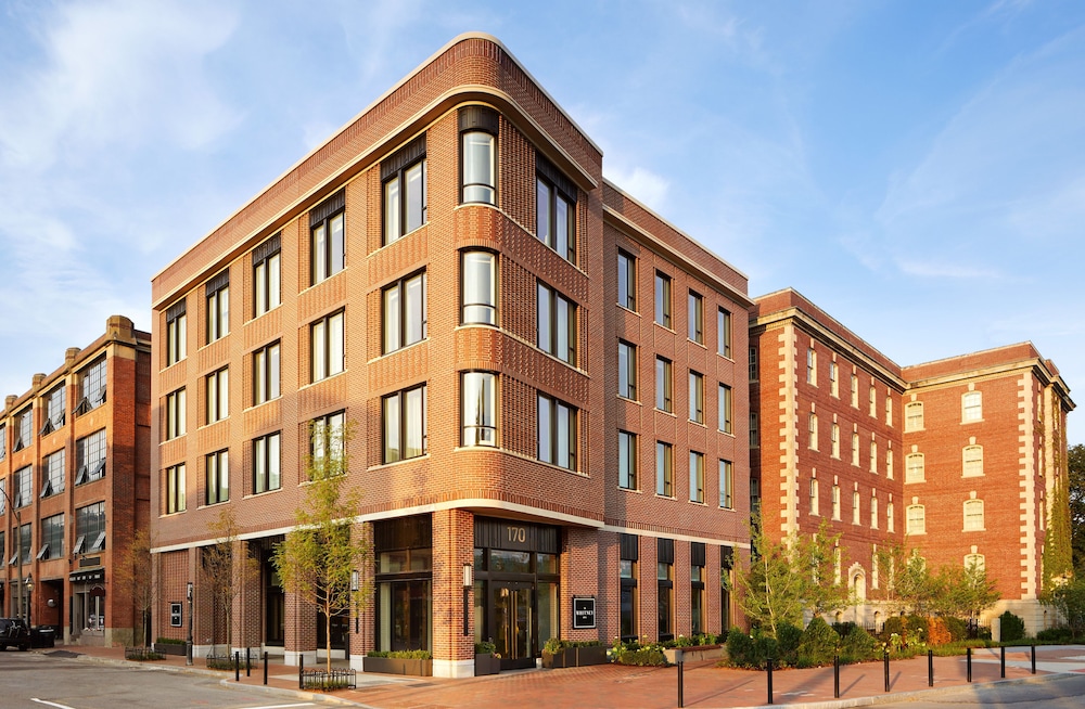 The Whitney Hotel — Hotel building in Boston, Massachusetts