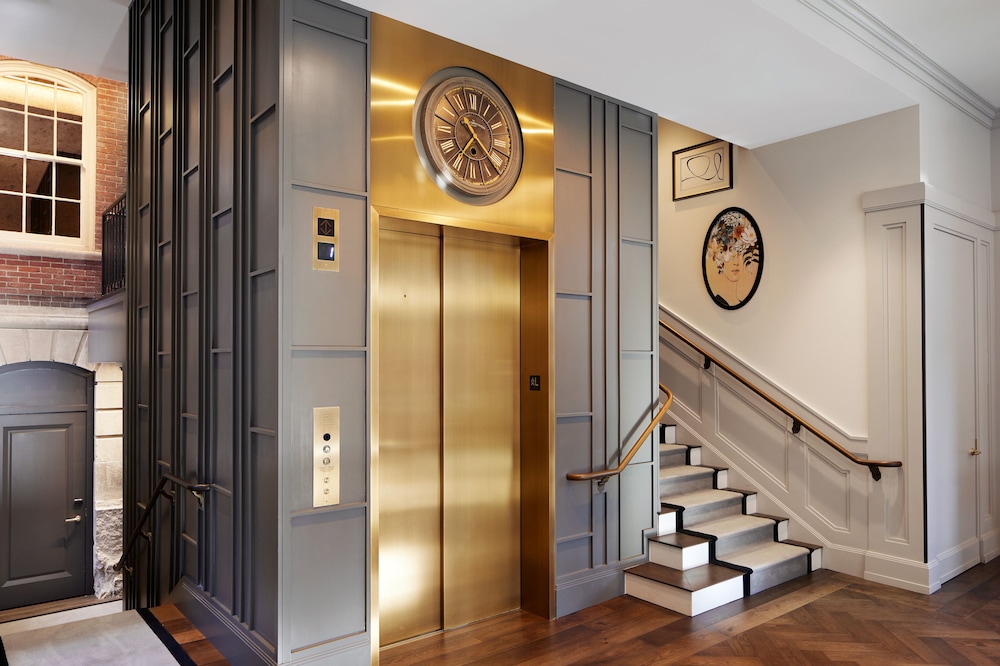 The Whitney Hotel — Hotel building in Boston, Massachusetts
