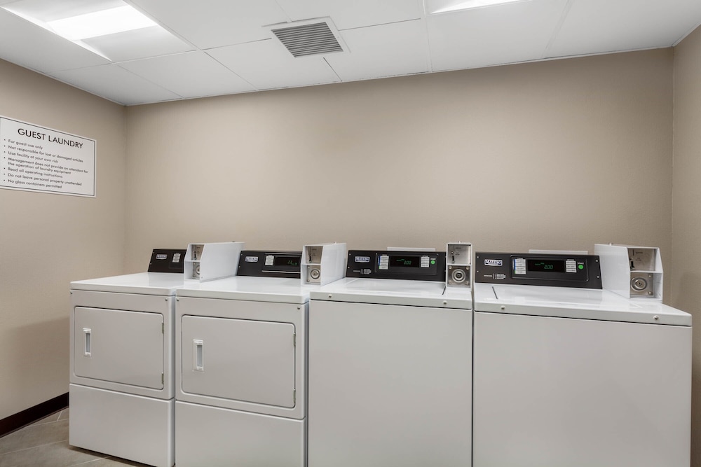 Nobile Hotel Parkway at Celebration Orlando — Hotel building in Kissimmee, Florida