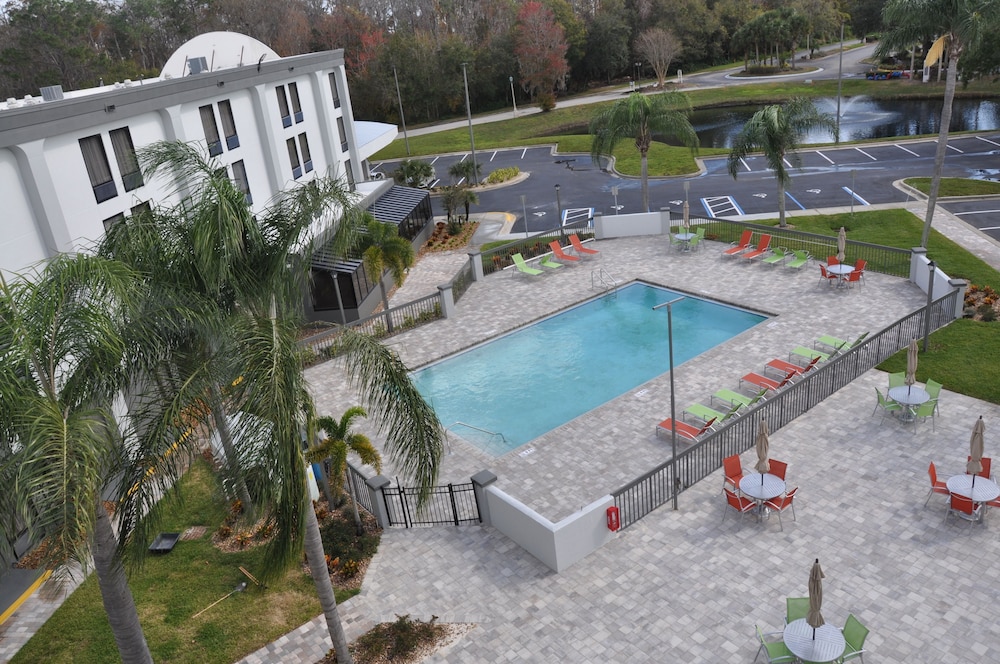 Nobile Hotel Parkway at Celebration Orlando — Swimming pool in Kissimmee, Florida