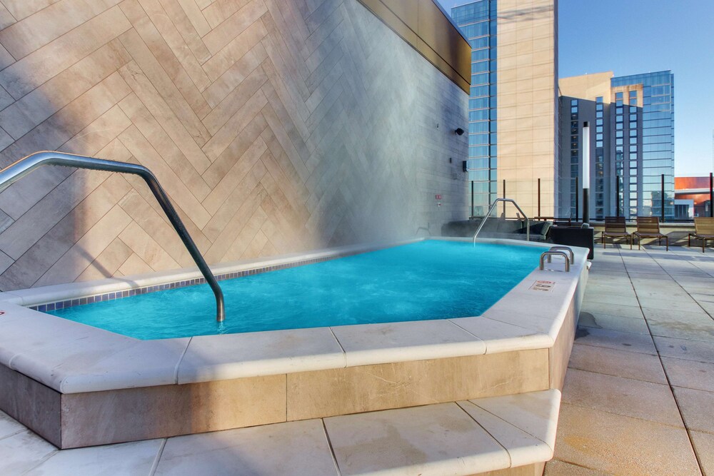 Drury Plaza Hotel Nashville Downtown — Spa in Nashville, Tennessee