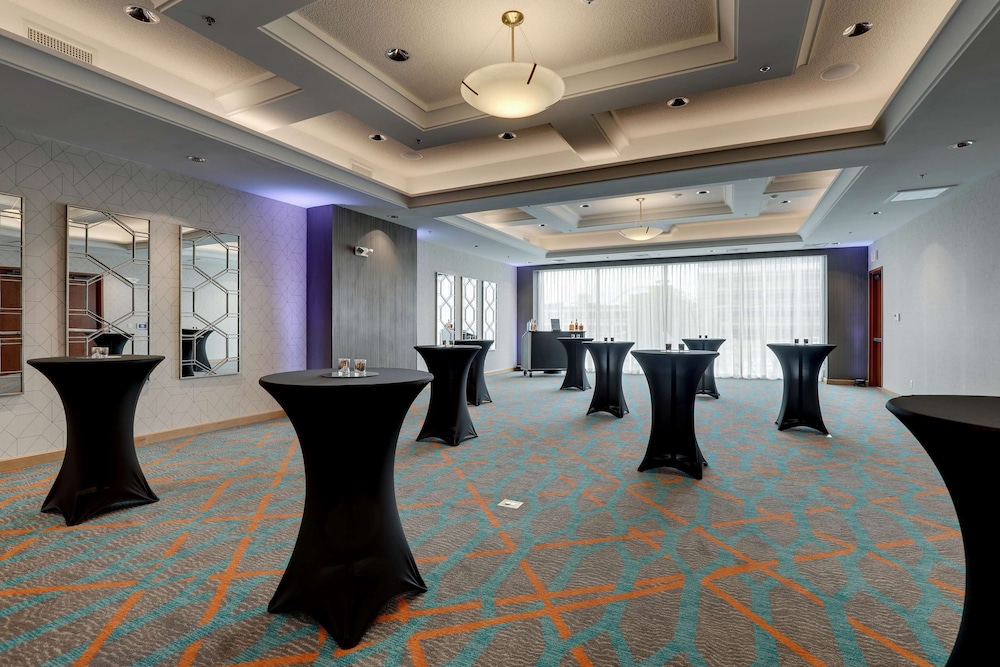 Drury Plaza Hotel Nashville Downtown — Hotel building in Nashville, Tennessee