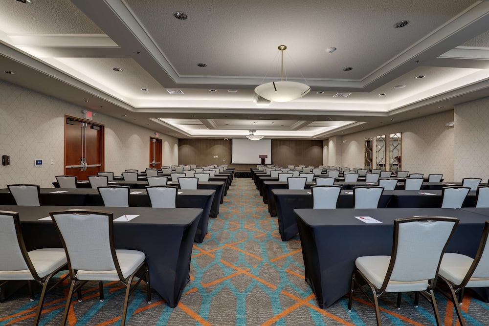 Drury Plaza Hotel Nashville Downtown — Hotel building in Nashville, Tennessee
