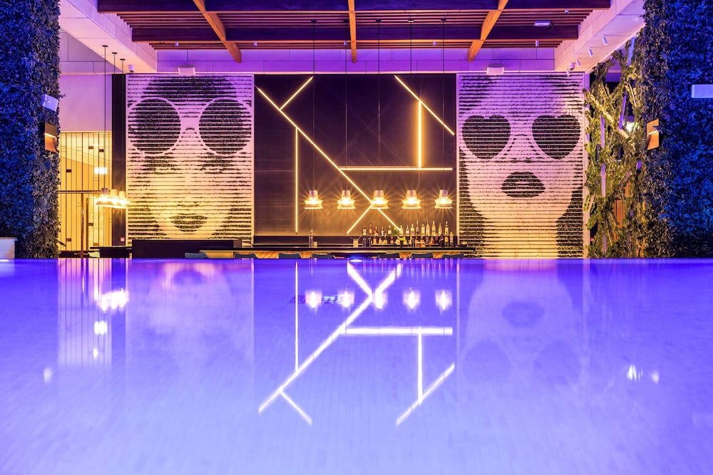 Waldorf Astoria Dubai International Financial Centre — Swimming pool in Dubai
