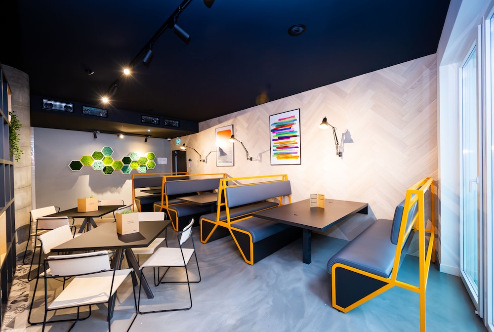 Staycity Aparthotels, Venice, Mestre — Restaurant & bars in Mestre, Veneto