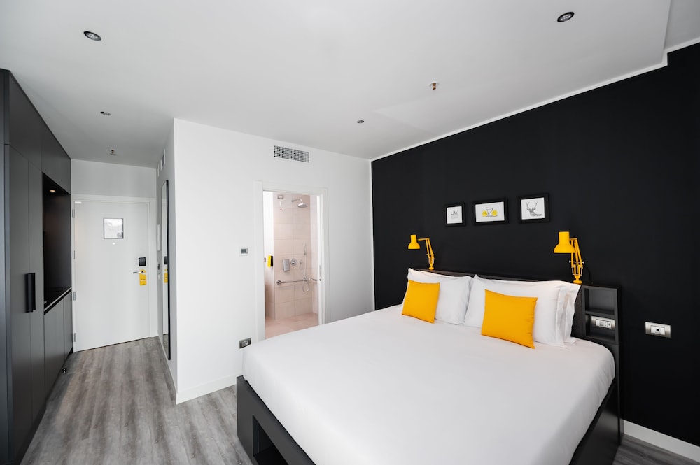 Staycity Aparthotels, Venice, Mestre — Hotel rooms in Mestre, Veneto