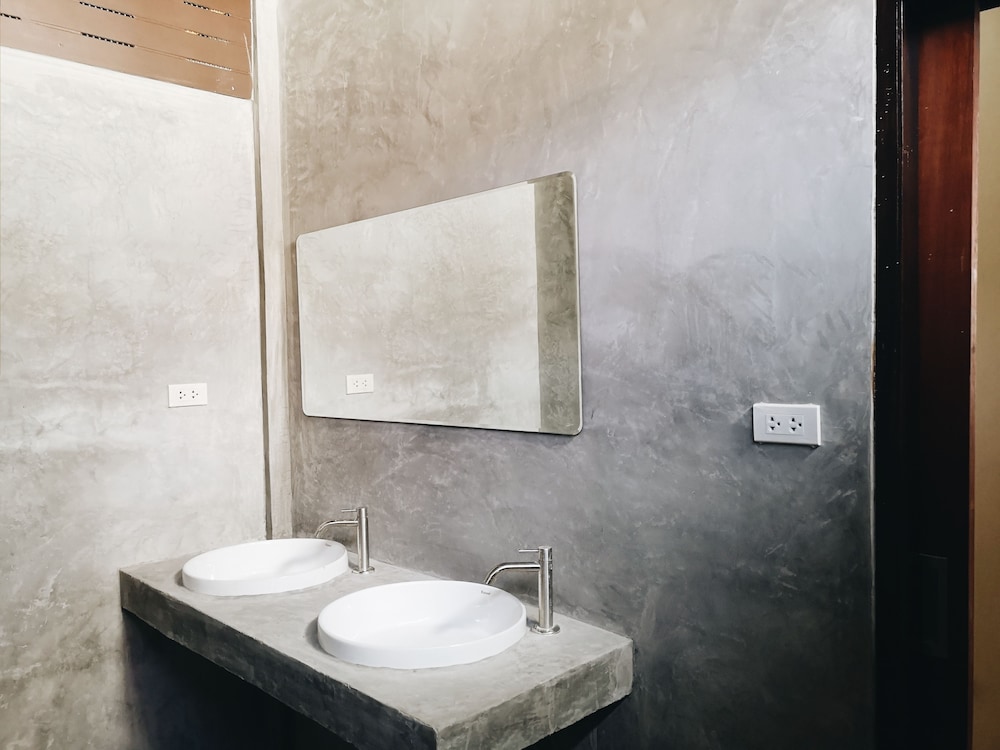 Tall Tree Kata Phuket - Hostel — Hotel rooms in Karon, Phuket Province