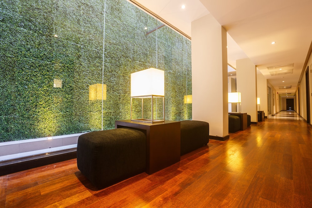 Renuka City Hotel — Hotel rooms in Colombo, Western Province