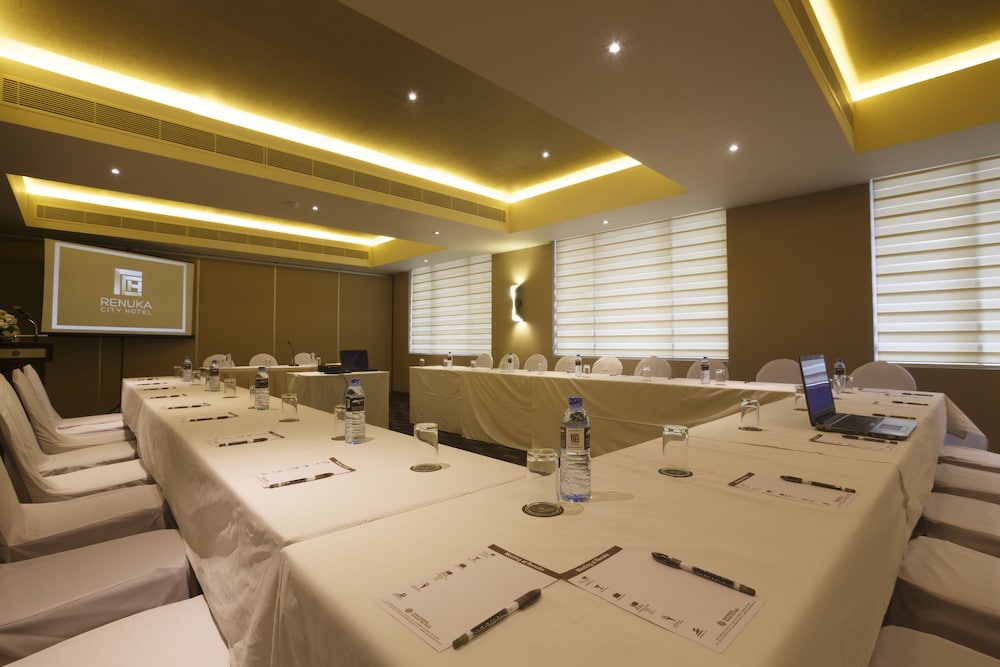 Renuka City Hotel — Hotel building in Colombo, Western Province
