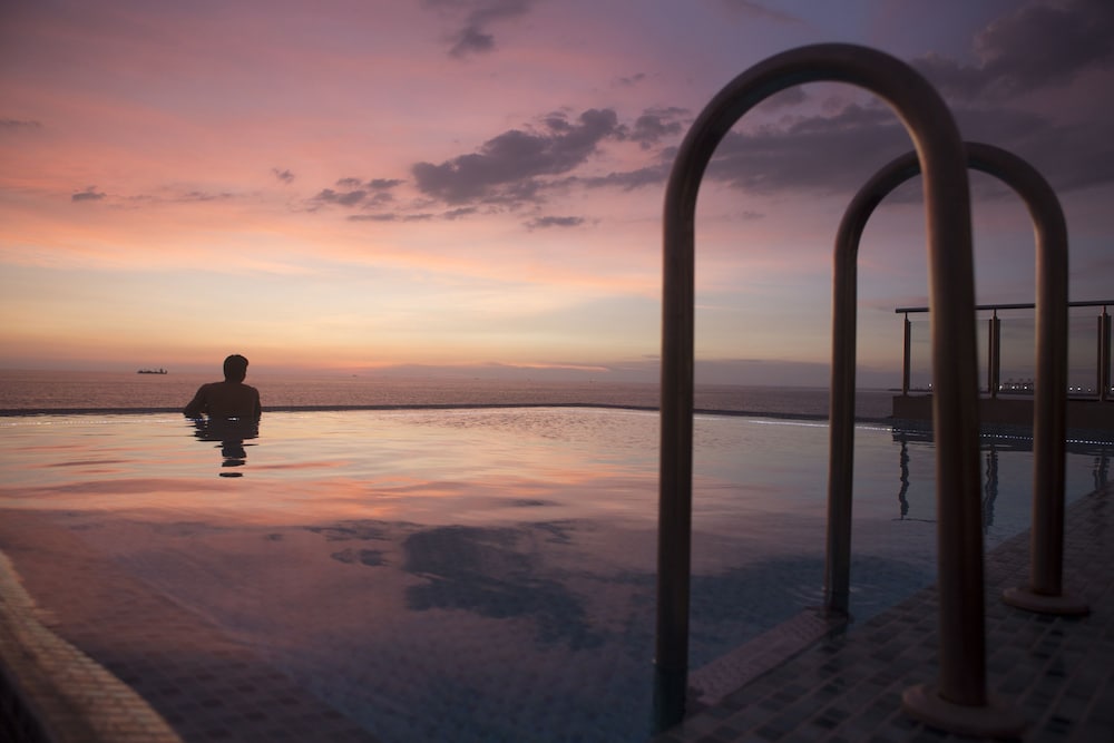 Renuka City Hotel — Swimming pool in Colombo, Western Province