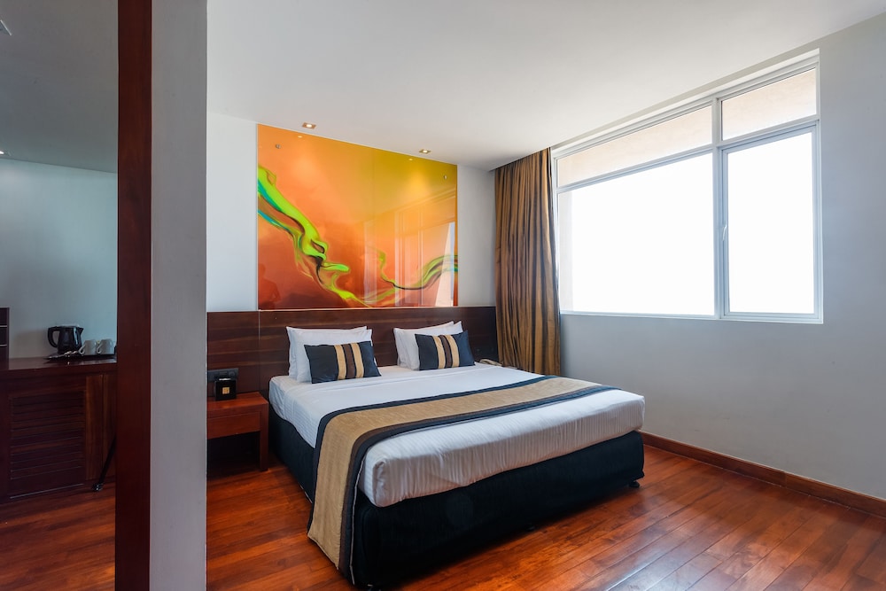 Renuka City Hotel — Hotel rooms in Colombo, Western Province