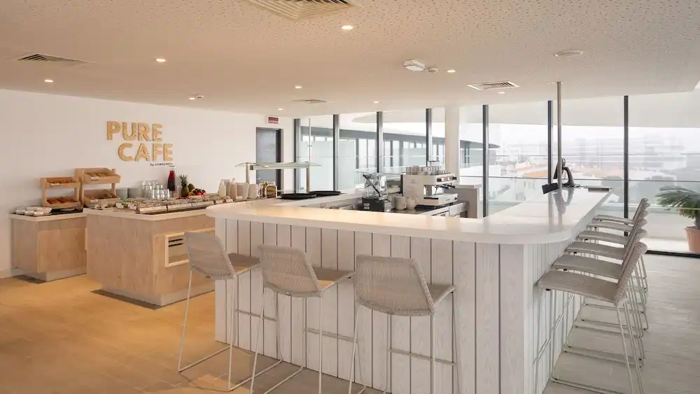 Longevity Health and Wellness Hotel - Adults Only — Restaurant in Alvor, Faro