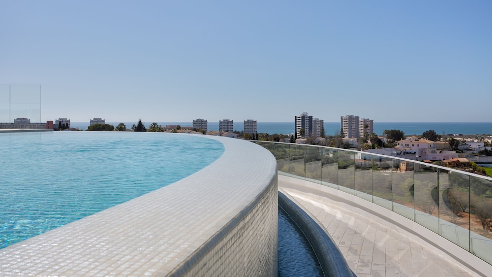 Longevity Health and Wellness Hotel - Adults Only — Pool in Alvor, Faro