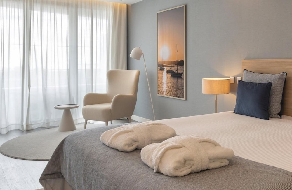 Longevity Health and Wellness Hotel - Adults Only — Rooms in Alvor, Faro