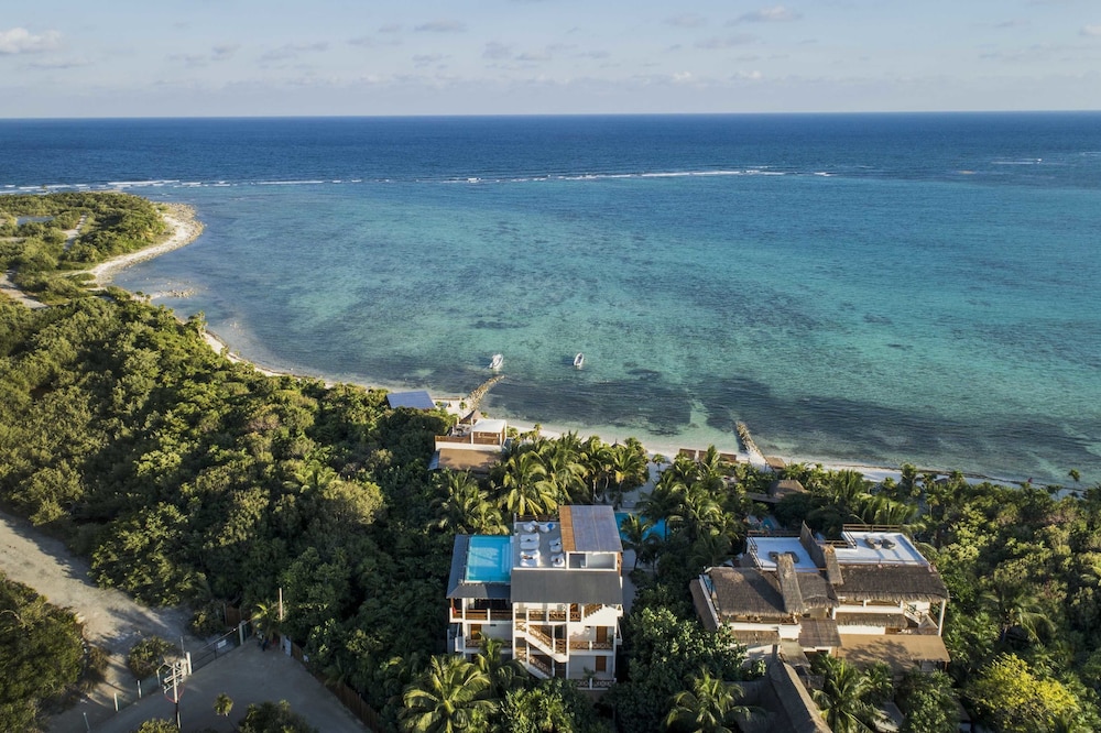 Jashita Hotel — Hotel building in Tulum, Quintana Roo