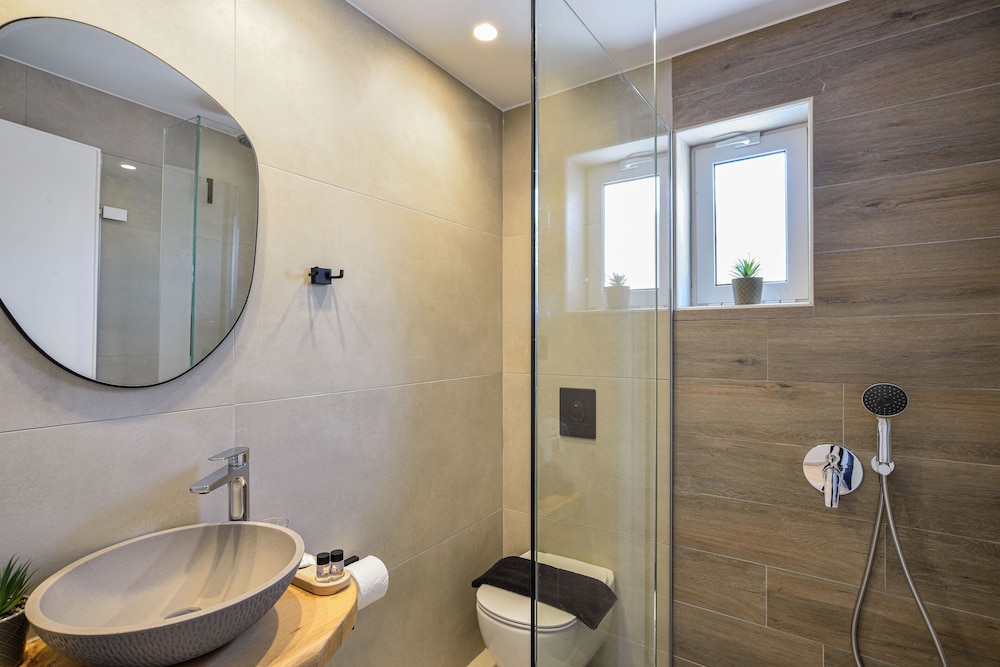 Eloque Simple living space — Hotel rooms in Chania