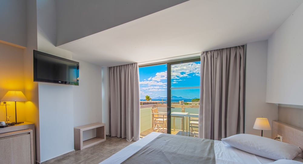 Akti Palace Hotel - All inclusive — Hotel rooms in Kardamena, South Aegean