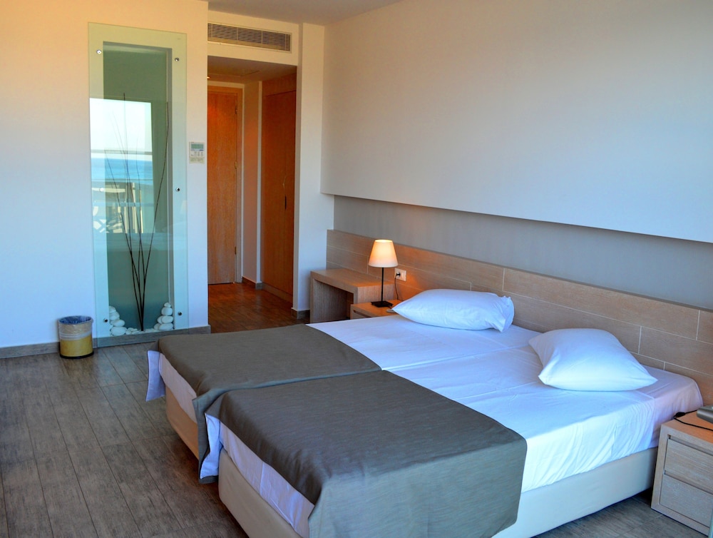 Akti Palace Hotel - All inclusive — Hotel rooms in Kardamena, South Aegean