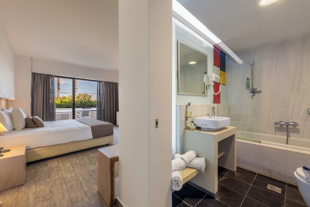 Akti Palace Hotel - All inclusive — Hotel rooms in Kardamena, South Aegean
