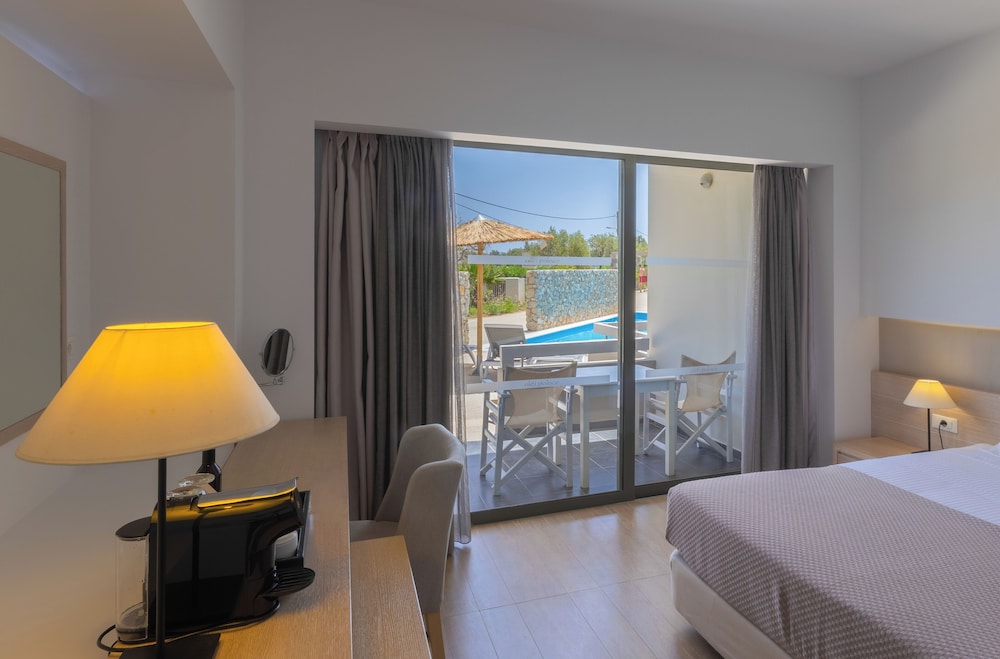 Akti Palace Hotel - All inclusive — Hotel rooms in Kardamena, South Aegean