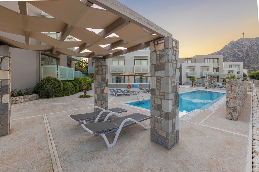 Akti Palace Hotel - All inclusive — Swimming pool in Kardamena, South Aegean