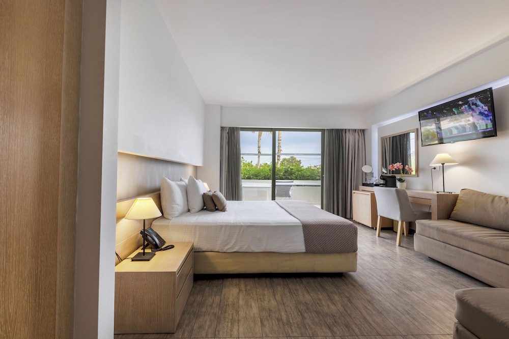 Akti Palace Hotel - All inclusive — Hotel rooms in Kardamena, South Aegean