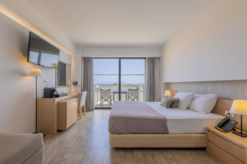 Akti Palace Hotel - All inclusive — Hotel rooms in Kardamena, South Aegean