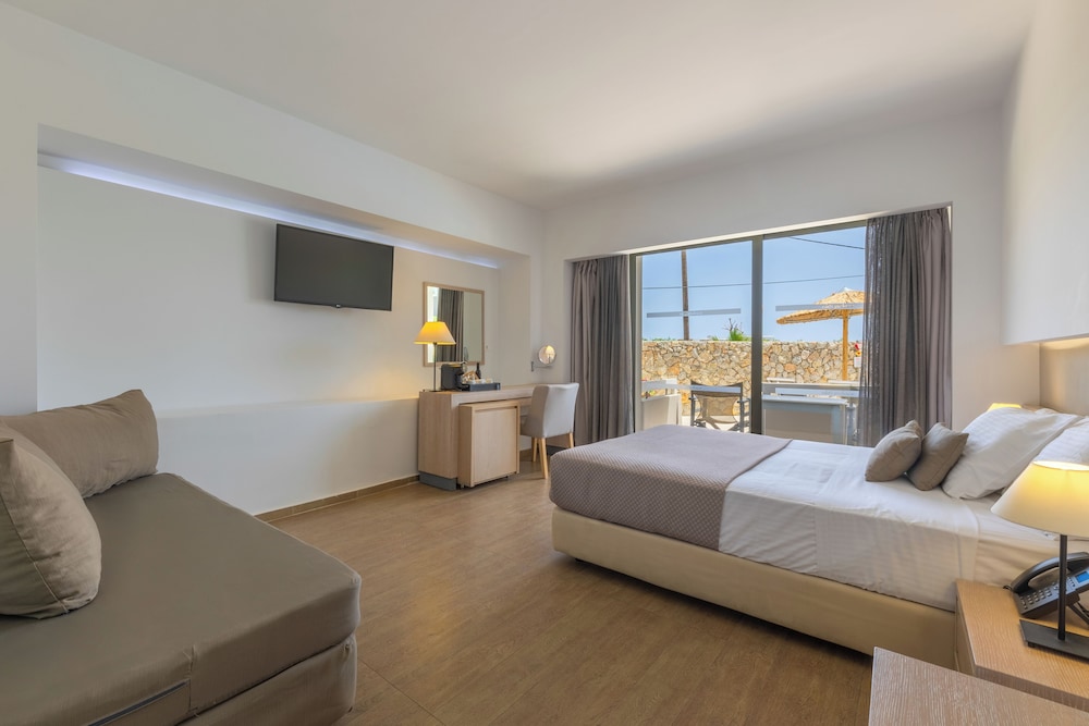 Akti Palace Hotel - All inclusive — Hotel rooms in Kardamena, South Aegean