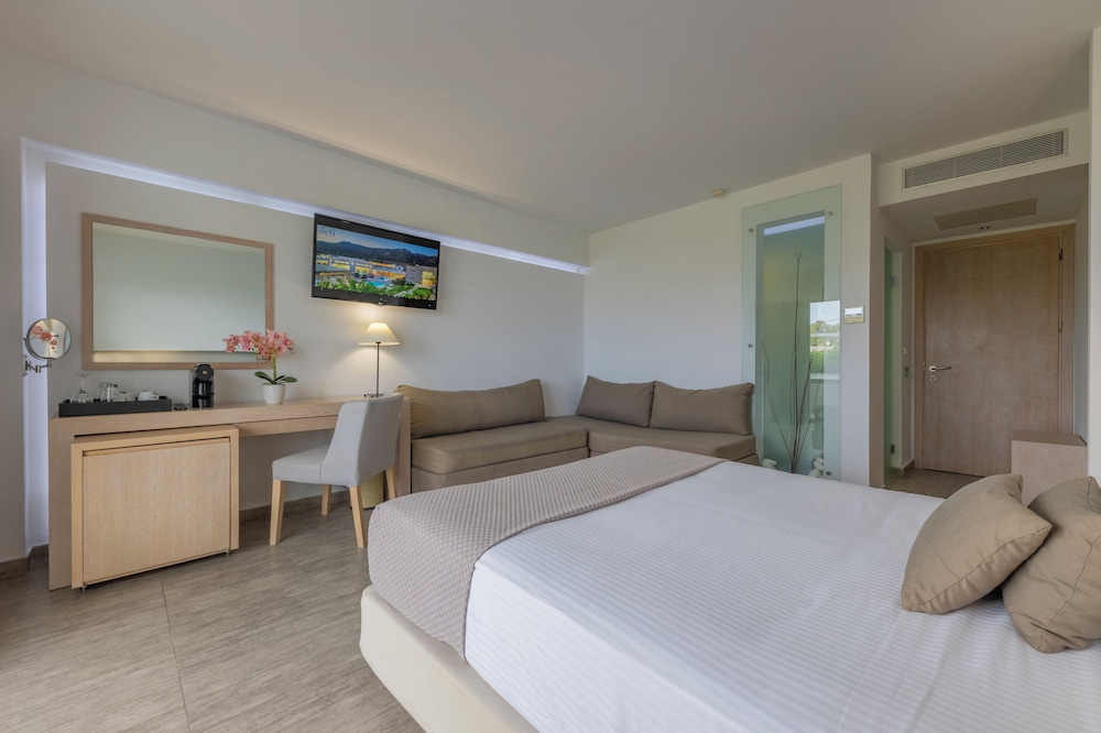 Akti Palace Hotel - All inclusive — Hotel rooms in Kardamena, South Aegean