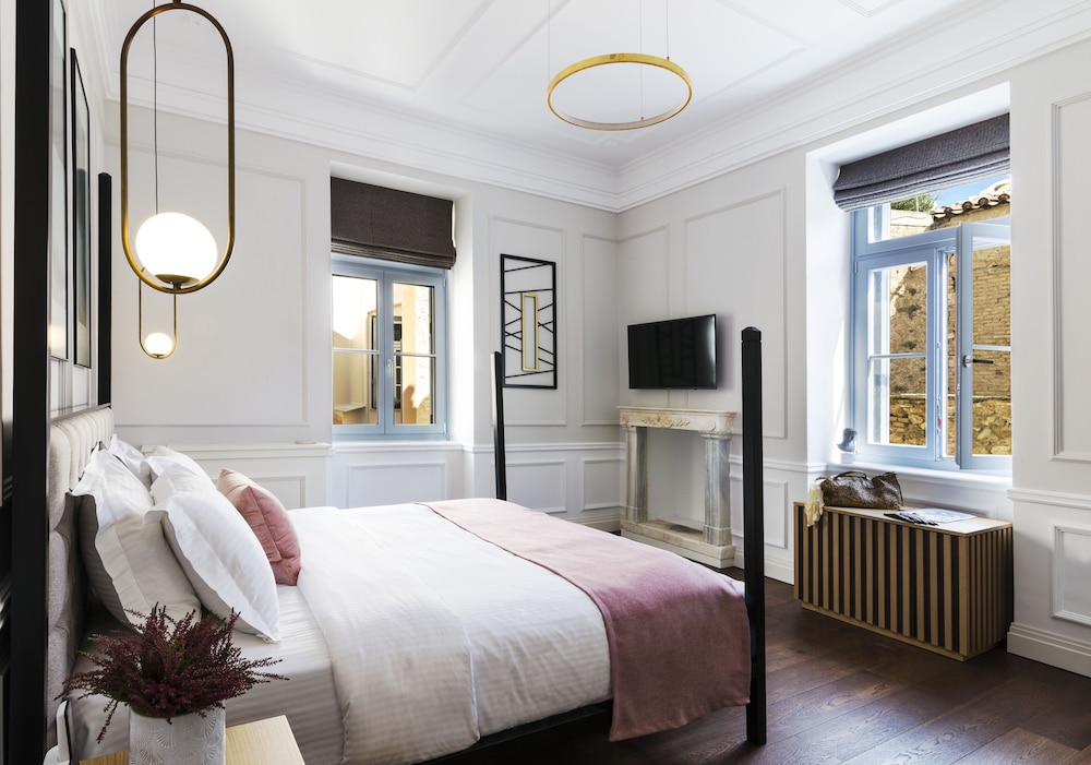 A77 Suites, Small Luxury hotels of the World — Hotel rooms in Athens, Attica