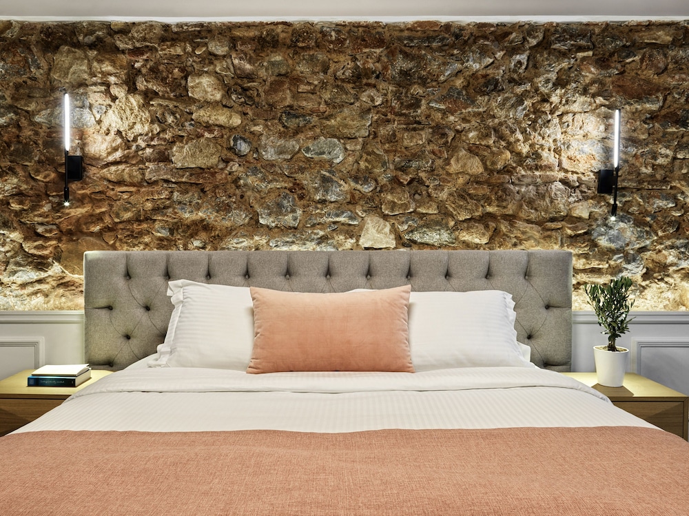 A77 Suites, Small Luxury hotels of the World — Hotel rooms in Athens, Attica